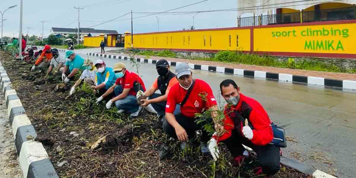 phbi-hijaukan-venue-panjat-tebing